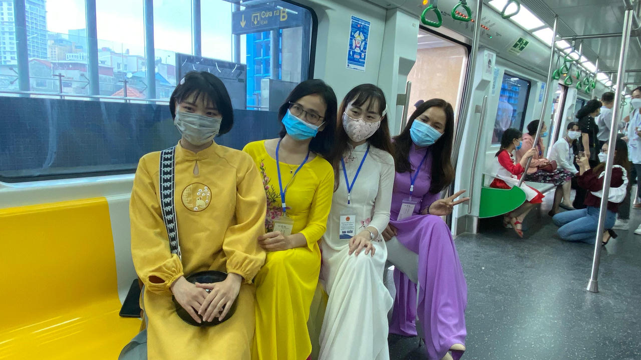 Trải nghiệm đi tàu đường sắt Cát Linh - Hà Đông