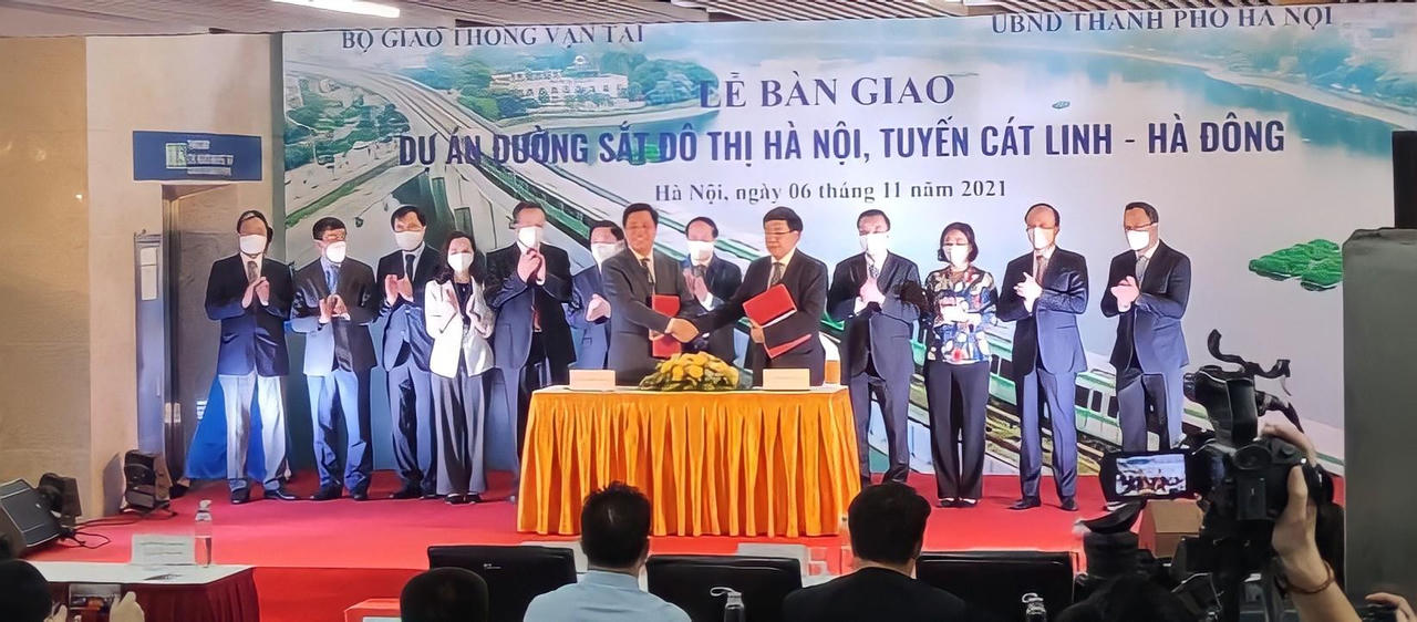 Trải nghiệm đi tàu đường sắt Cát Linh - Hà Đông