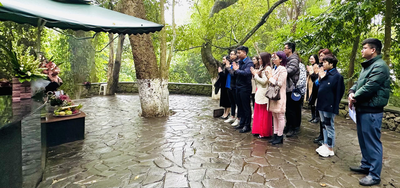 Hành trình Đoàn Thanh niên Báo Pháp luật Việt Nam thăm 'địa chỉ đỏ' tại Khu di tích K9 