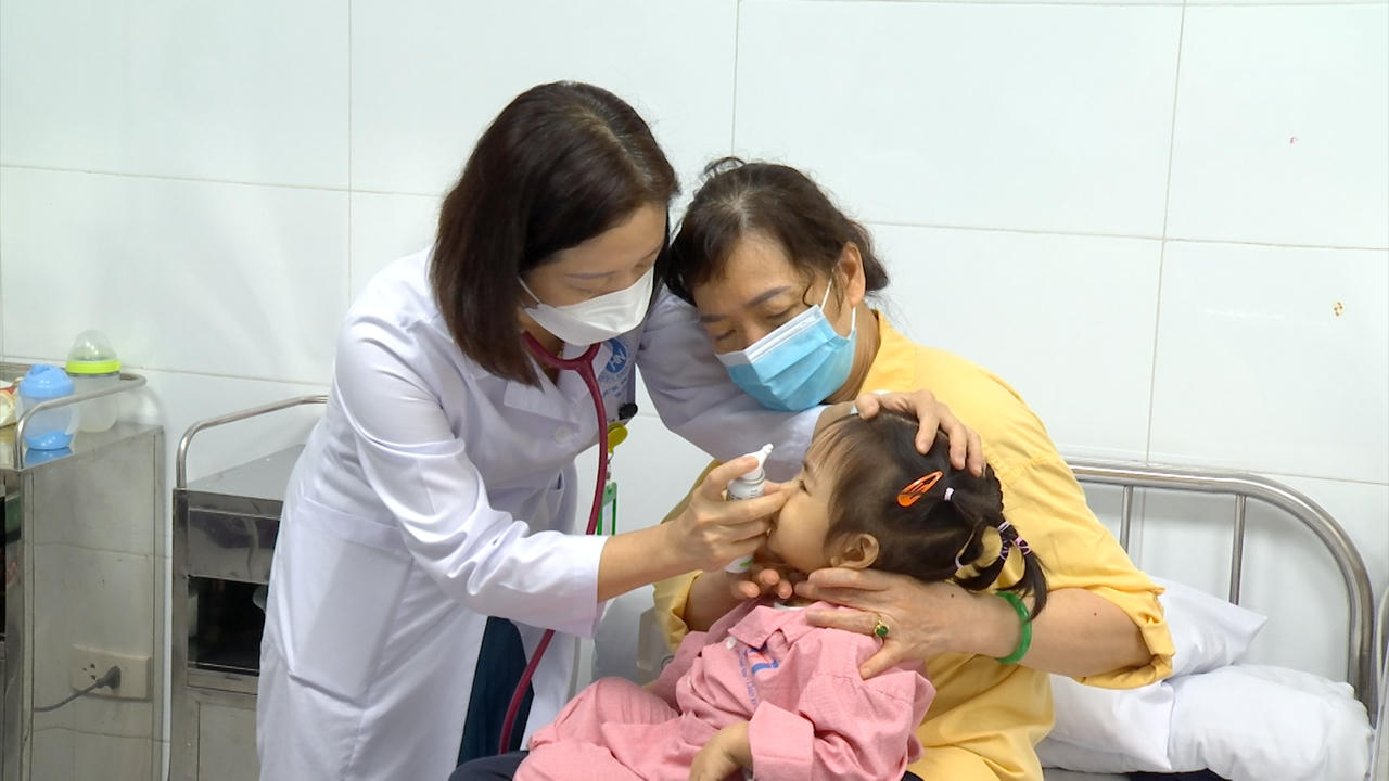 Sau dịch COVID-19, trẻ nhiễm RSV có xu hướng nặng hơn?