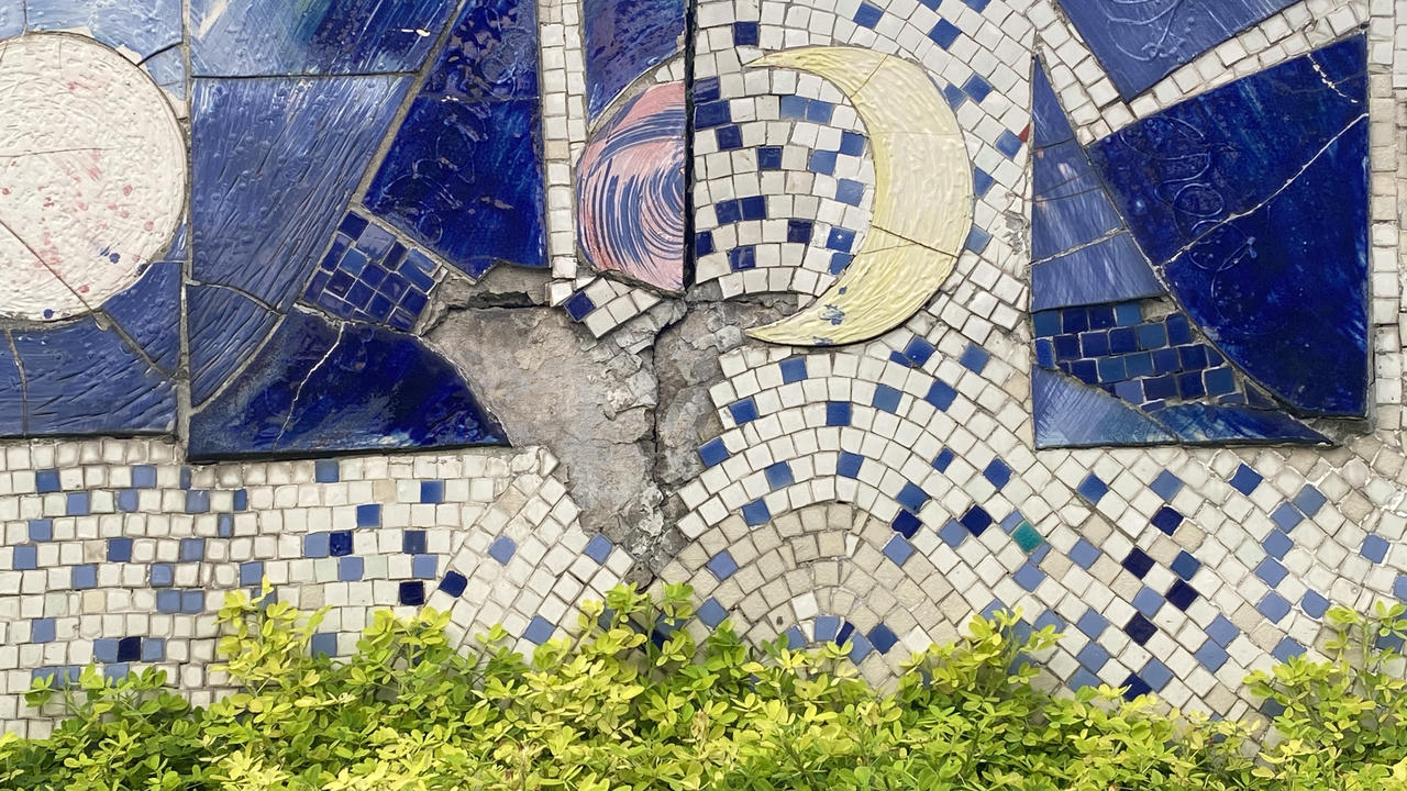  Hà Nội: Con đường gốm sứ xuống cấp nghiêm trọng