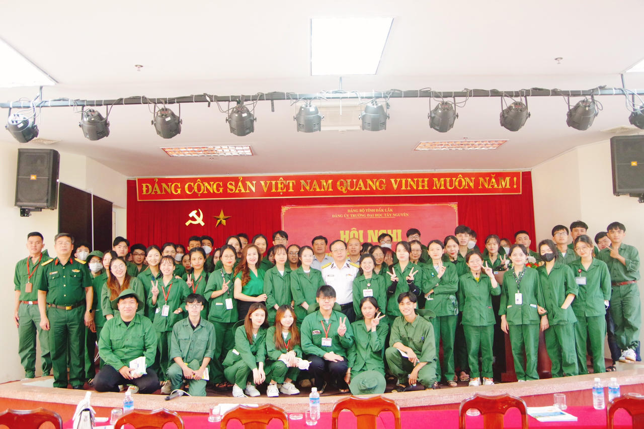 Học viện Hải quân thông tin tình hình biển, đảo tại tỉnh Đắk Lắk 