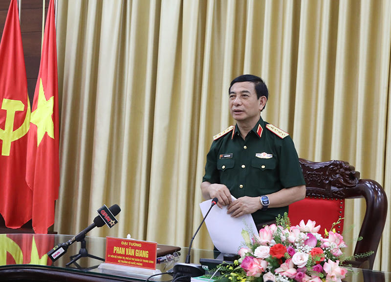 Đại tướng Phan Văn Giang làm việc tại Bộ Tư lệnh Quân đoàn 2 và một số đơn vị thuộc Quân chủng Phòng không - Không quân