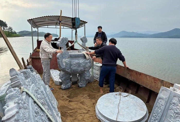 Kỷ niệm ngày thương binh liệt sỹ 27/7: Nén tâm nhang giữa lòng hồ Kẻ Gỗ