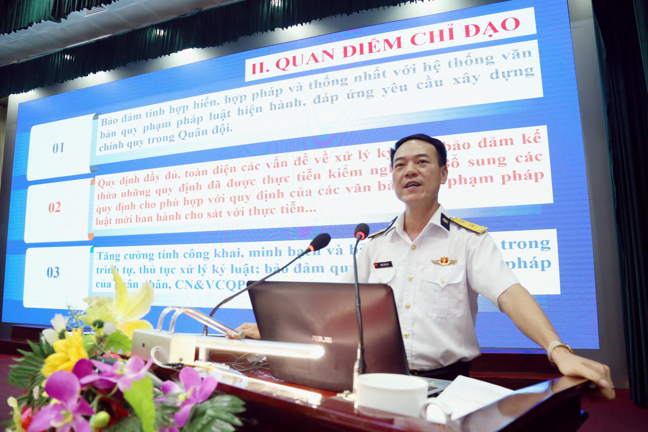 Tuyên truyền, phổ biến giáo dục pháp luật cho quân nhân 