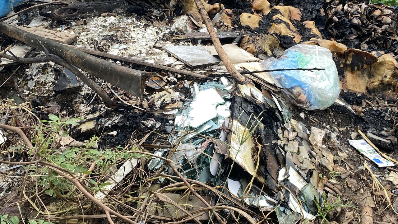 Loạt hố ga 'bẫy' người đi đường