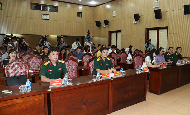 Gặp mặt báo chí giới thiệu Giao lưu hữu nghị quốc phòng biên giới Việt Nam - Trung Quốc lần thứ 8