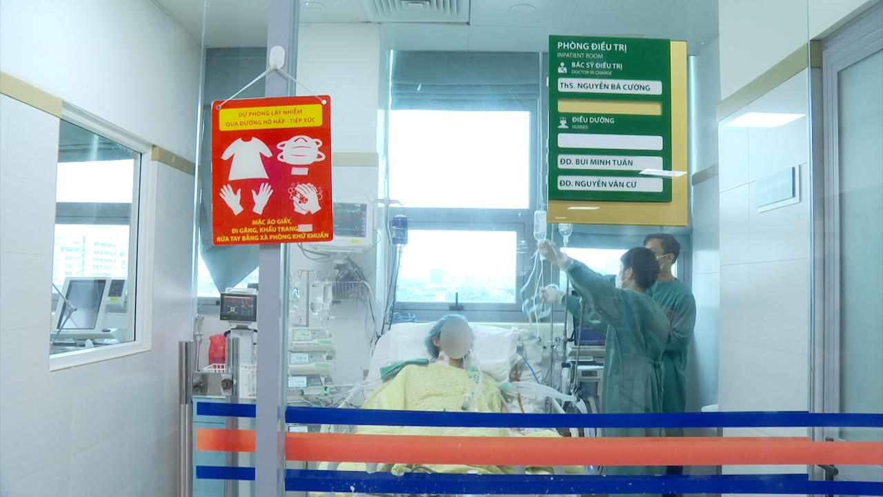 Bệnh viện Bạch Mai đánh giá về sức khỏe các bệnh nhi vụ cháy chung cư mini ở phố Khương Hạ