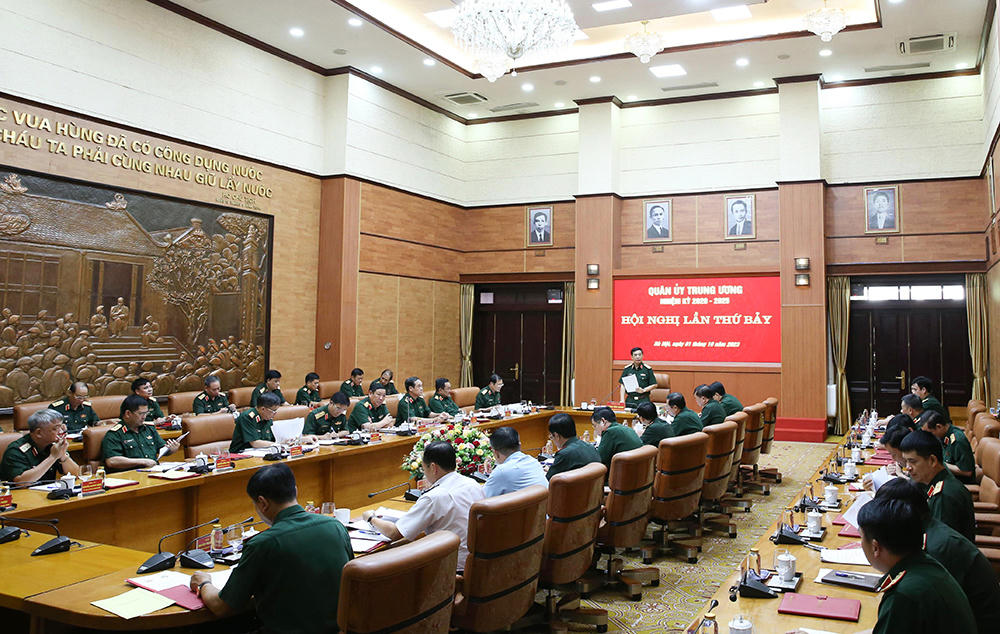 Đại tướng Phan Văn Giang chủ trì Hội nghị Quân ủy Trung ương