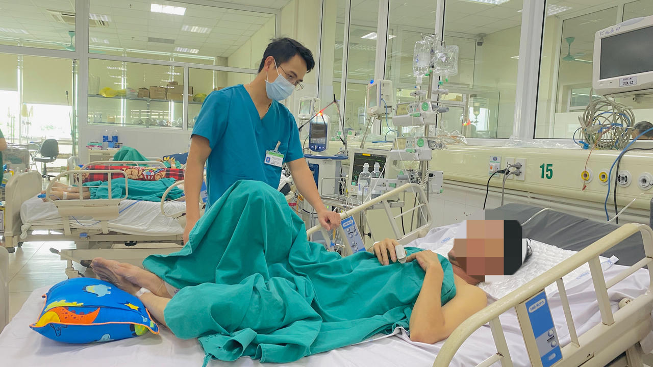 Chạy đua cứu bệnh nhân suy đa tạng do sốt xuất huyết 