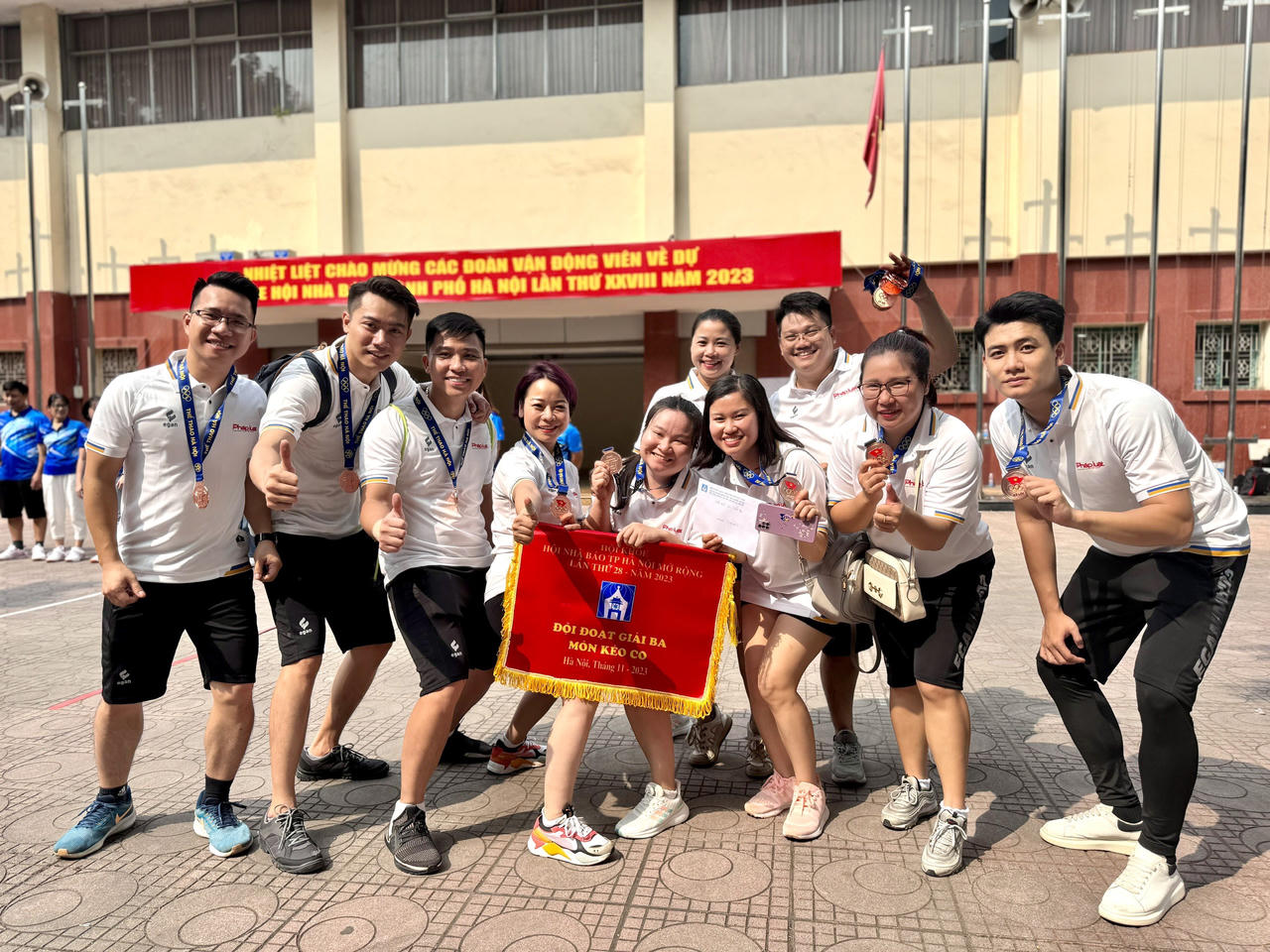 Báo Pháp luật Việt Nam giành huy chương đồng môn kéo co và đi bộ tại Hội khỏe Hội Nhà báo