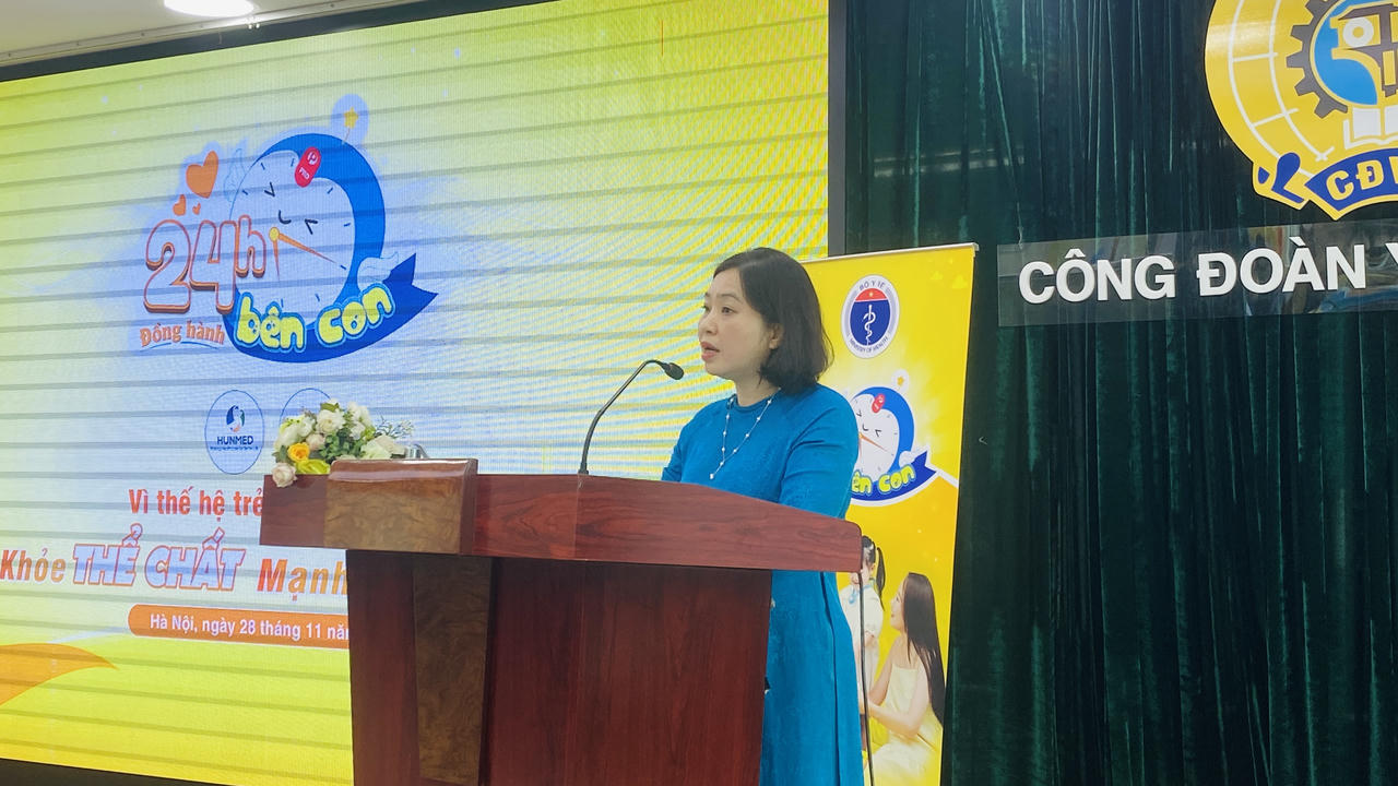 Phát động chiến dịch '24 giờ bên con' 