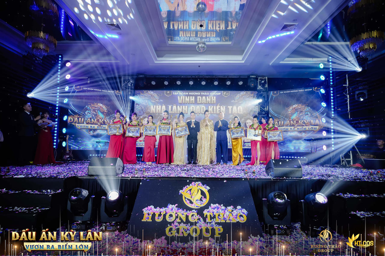 Bà trùm kiến tạo triệu phú - Chủ tịch HĐQT Nguyễn Thu Hiền tại siêu sự kiện "Dấu ấn Kỳ lân - Vươn ra biển lớn 2023"