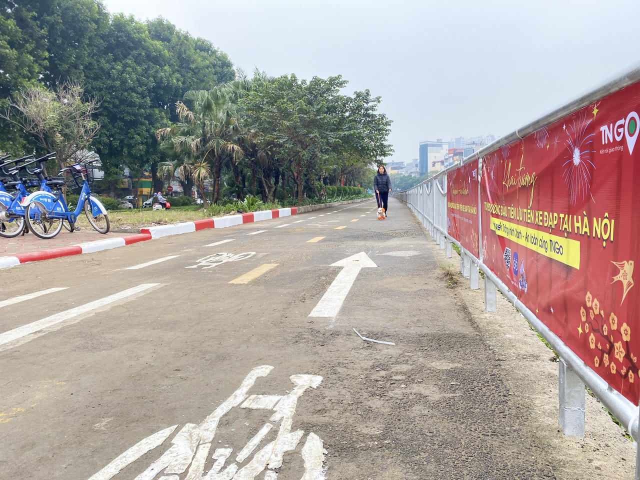 Cận cảnh tuyến đường dành riêng cho xe đạp ở Hà Nội