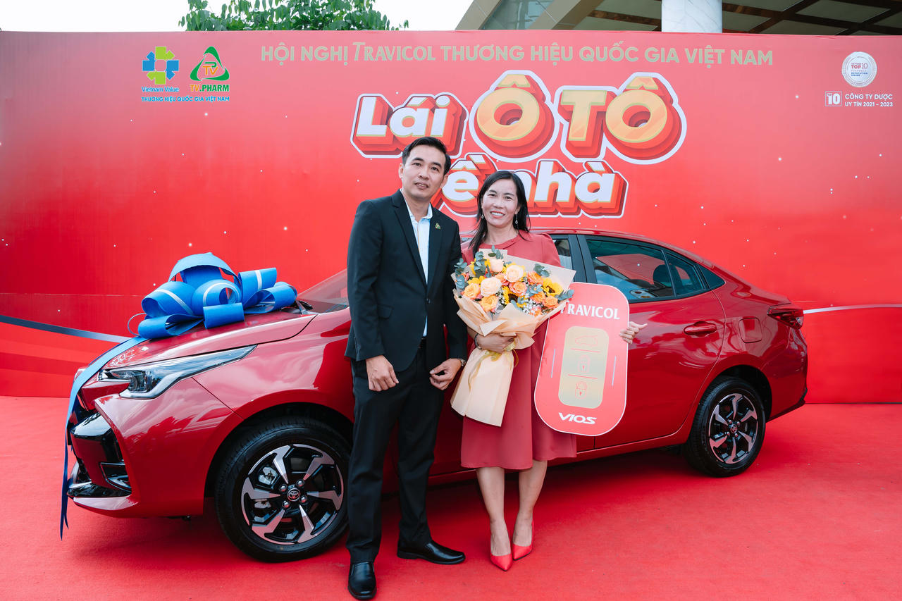 Dược phẩm TV.PHARM trao 3 ô tô cho khách hàng trúng thưởng 