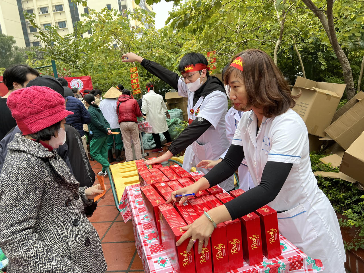 Ấm lòng những hoạt động chăm lo bệnh nhân dịp Tết 