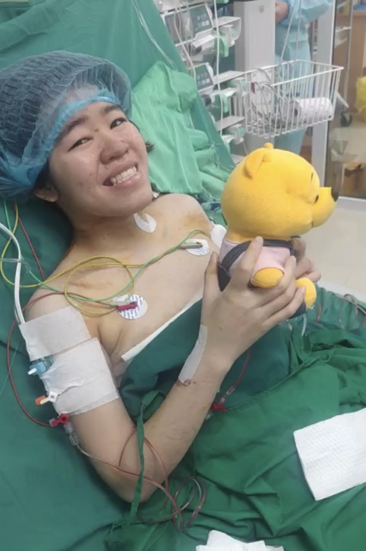 Cô gái được tái sinh sau ca ghép phổi đêm giao thừa