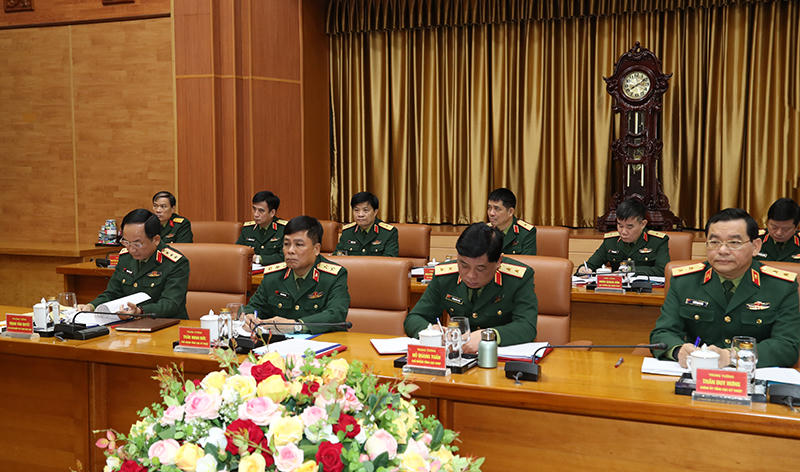 Đại tướng Phan Văn Giang và lãnh đạo Bộ Quốc phòng làm việc với Tổng cục Hậu cần