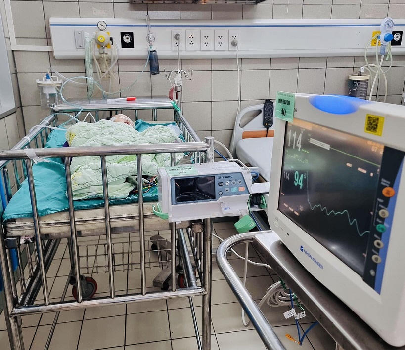 Cứu sống trẻ sơ sinh bị bệnh tim bẩm sinh phức tạp