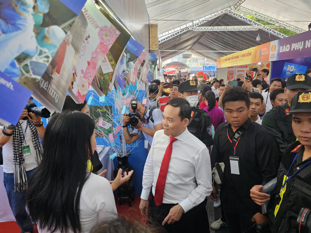 Báo Pháp luật Việt Nam tham gia Hội Báo toàn quốc năm 2024