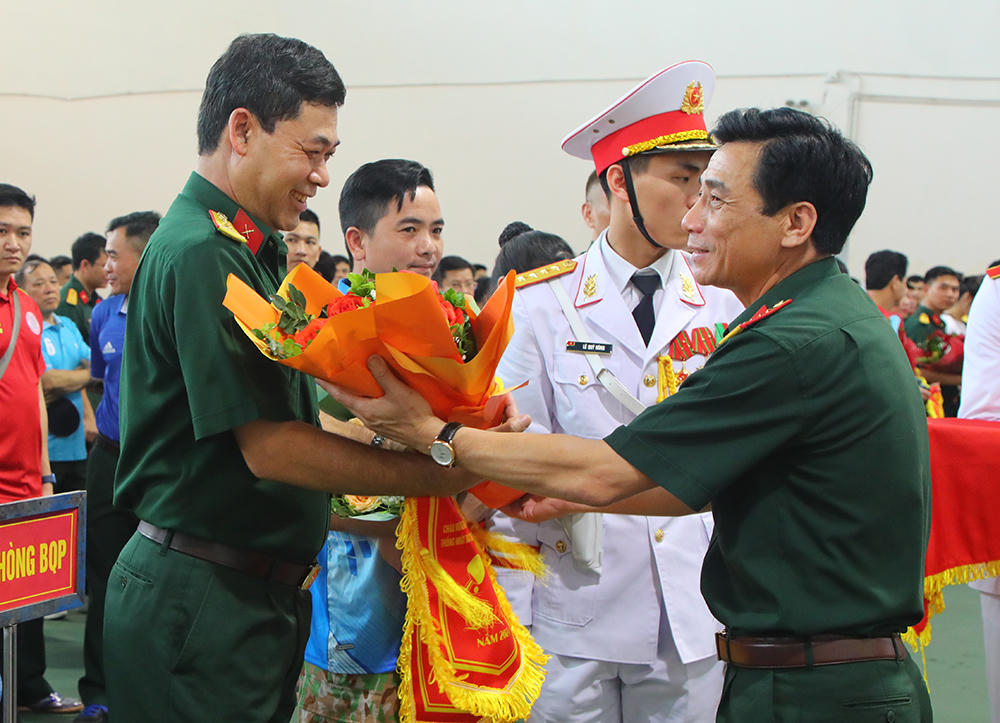 Bộ Tổng Tham mưu khai mạc Hội thao thể dục thể thao môn cầu lông, bóng bàn năm 2024