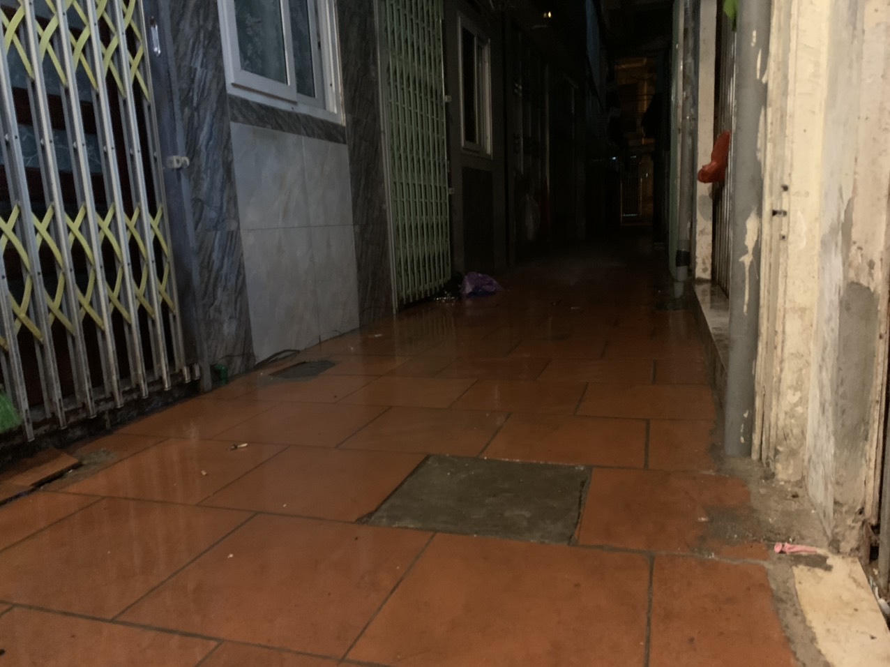 Bất ngờ xuất hiện mưa đá ở Hà Nội