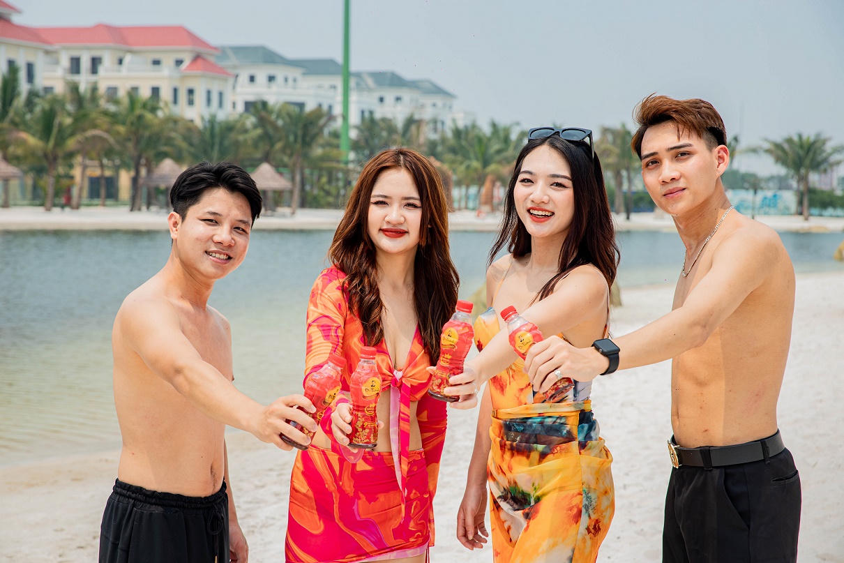 Nắng nóng kỷ lục dịp nghỉ lễ: Làm gì để cơ thể tươi mát mỗi ngày? 