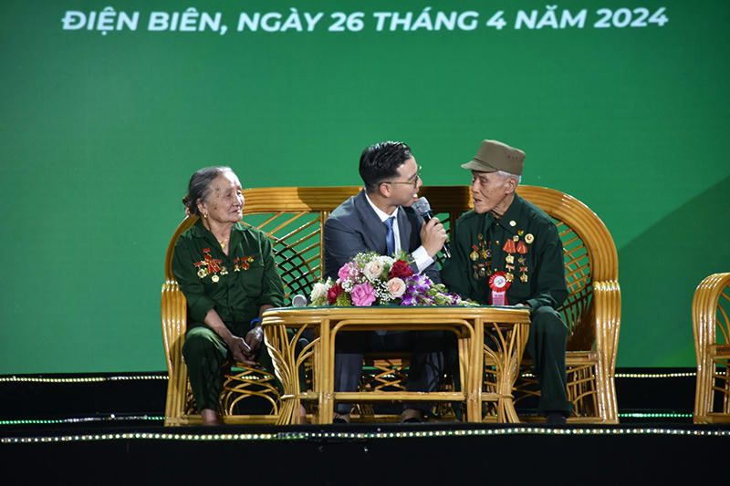 Lắng đọng Chương trình giao lưu nghệ thuật “Điện Biên Phủ - Khát vọng non sông”