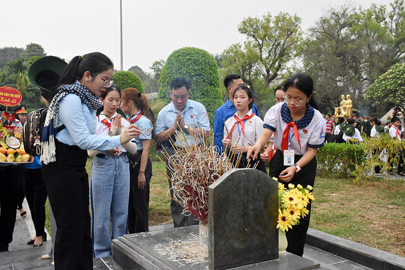 Lắng đọng Chương trình giao lưu nghệ thuật “Điện Biên Phủ - Khát vọng non sông”