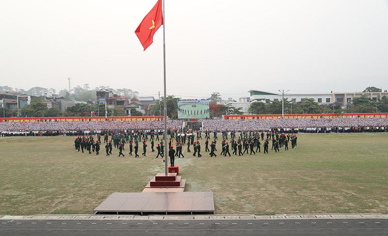 Thượng tướng Nguyễn Văn Nghĩa kiểm tra hợp luyện diễu binh, diễu hành kỷ niệm 70 năm Chiến thắng Điện Biên Phủ