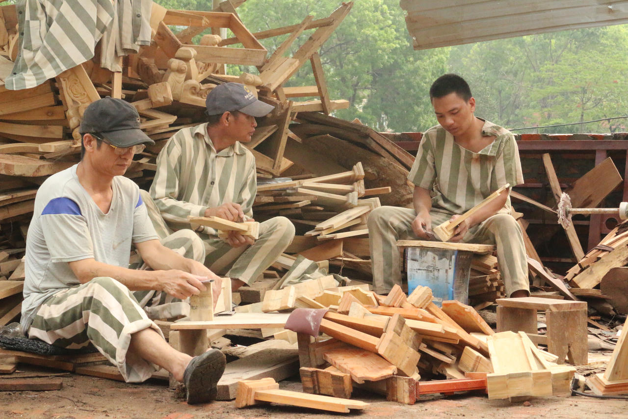 Sức mạnh cảm hóa trên hành trình cải tạo, hoàn lương: Bài 2: Bình yên lớp học xóa mù chữ ở Trại giam Yên Hạ 