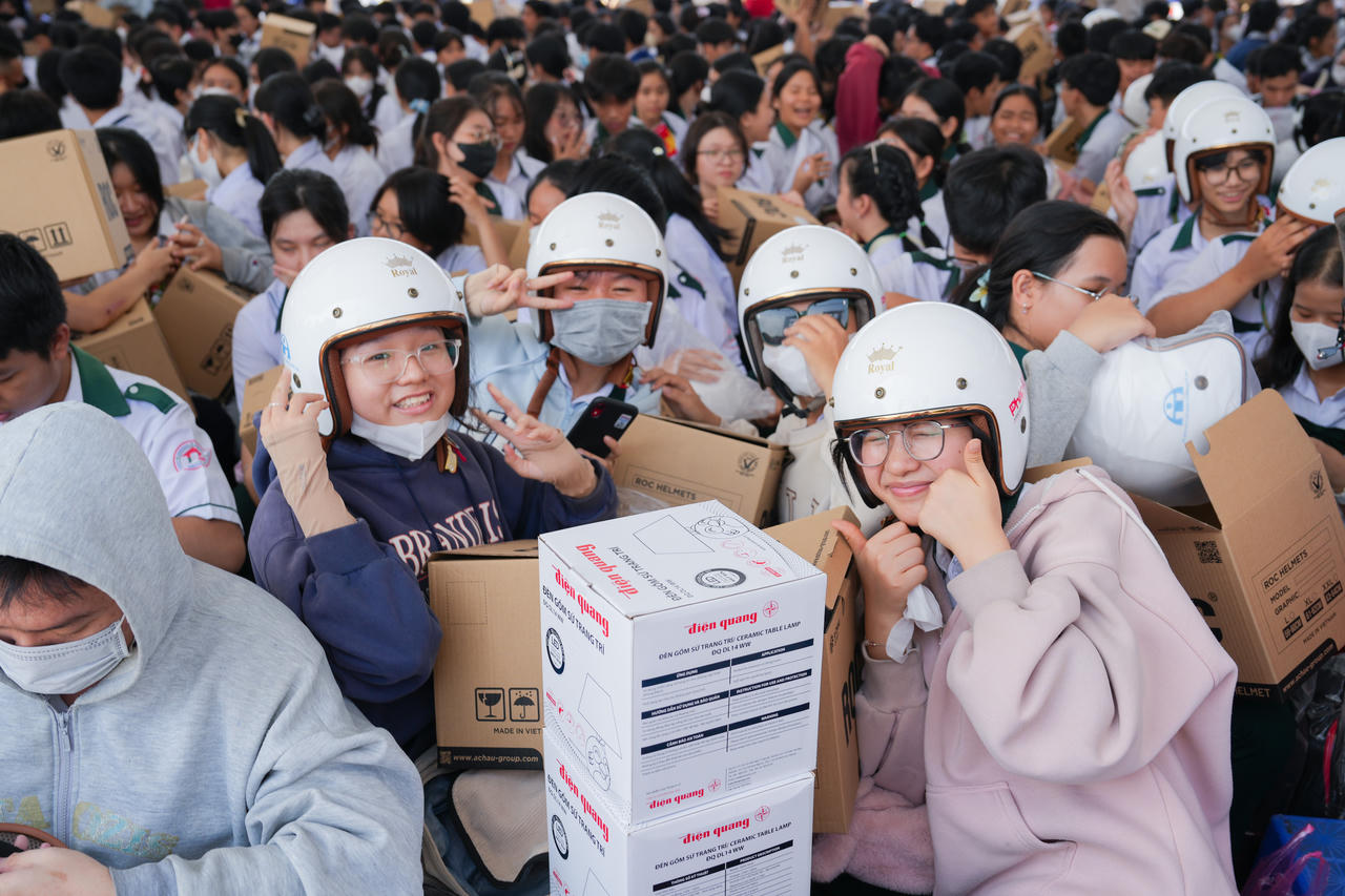 Caravan mùa 2: Hành trình tuyên truyền pháp luật và an toàn giao thông tại Ninh Thuận 