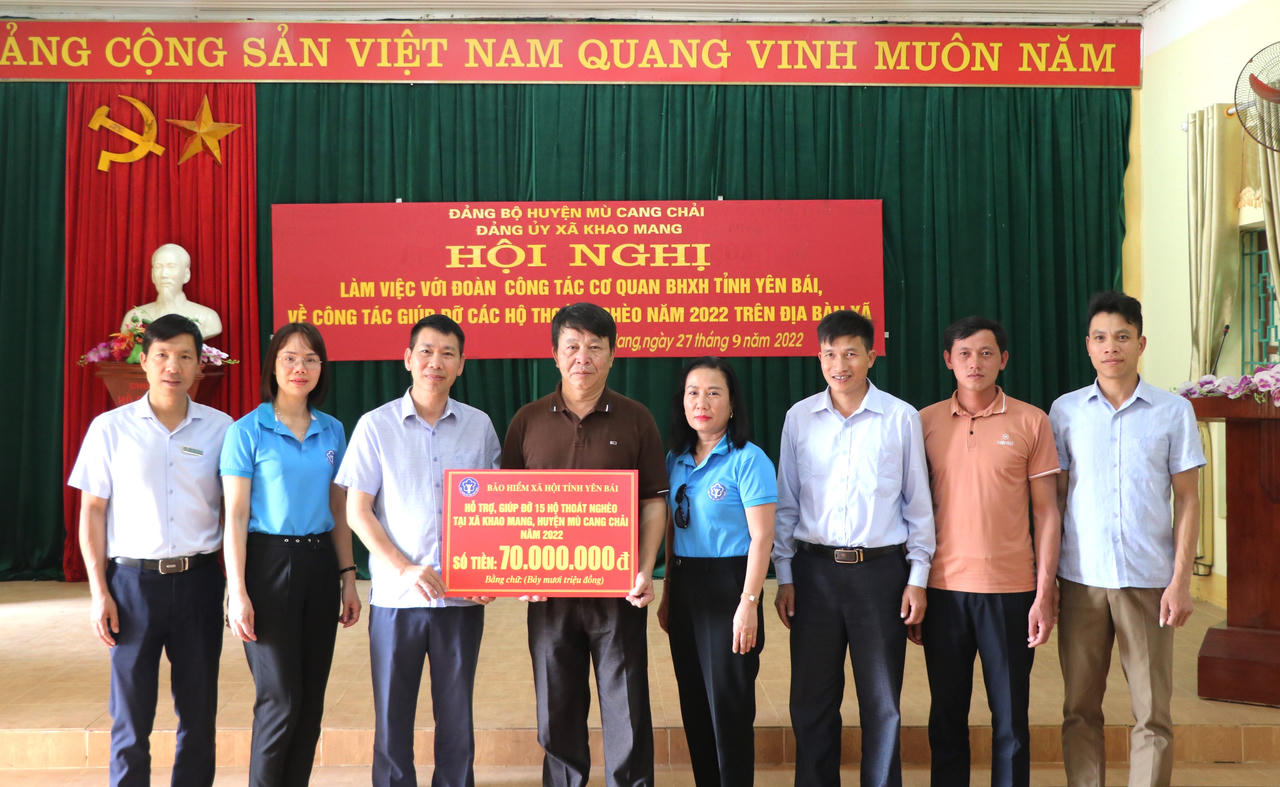 Yên Bái: Triển khai đồng bộ các giải pháp, đa dạng các hình thức tuyên truyền để hoàn thành chỉ tiêu bao phủ BHXH, BHYT 