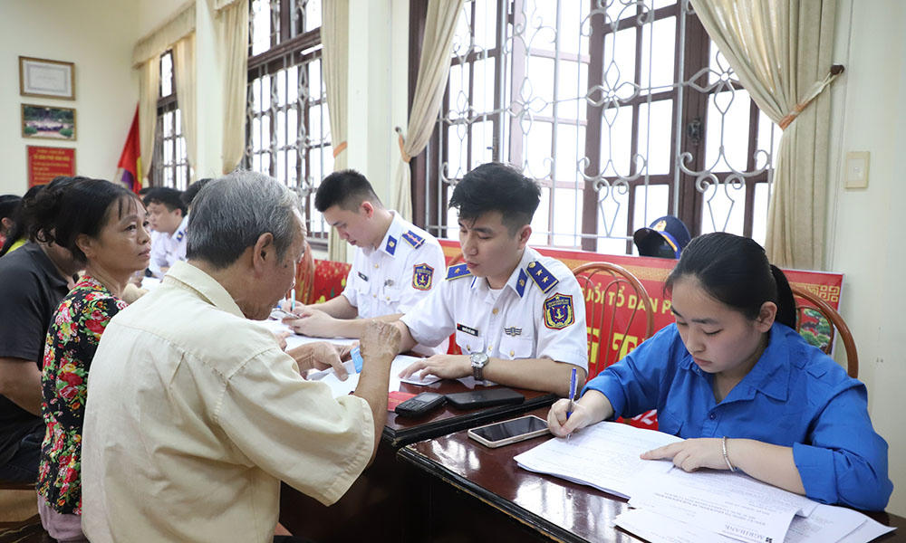 Quận Hà Đông, TP Hà Nội: Gần 30 ngàn người hưởng lương hưu, trợ cấp BHXH qua tài khoản cá nhân 