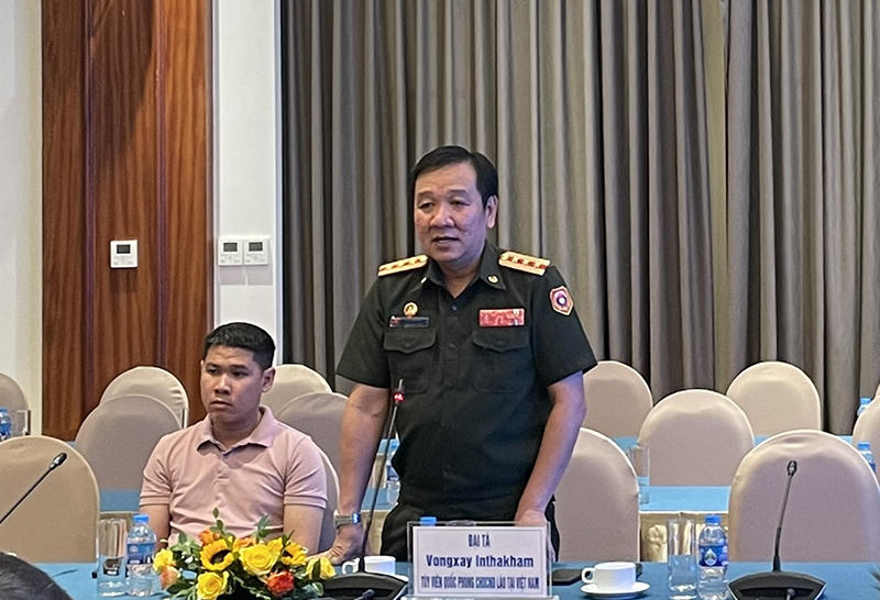 Bộ Quốc phòng Việt Nam trao trang thiết bị y tế tặng Bộ Quốc phòng Lào