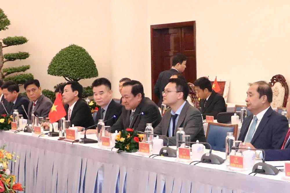 Tích cực tìm kiếm, quy tập, hồi hương hài cốt liệt sĩ Việt Nam hy sinh tại Lào