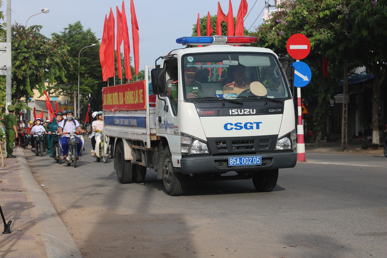 Phó Thủ tướng Chính phủ Lê Thành Long tới dự buổi lễ hưởng ứng ngày toàn dân phòng, chống ma túy năm 2024