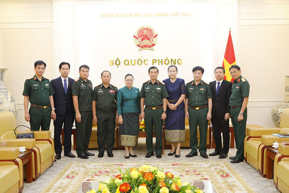 Đại tướng Phan Văn Giang tiếp Đại sứ Lào tại Việt Nam