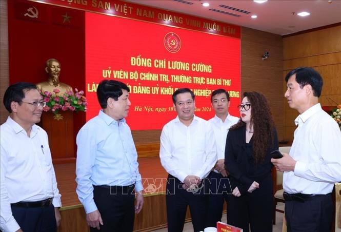 Thường trực Ban Bí thư Lương Cường làm việc với Đảng ủy Khối Doanh nghiệp Trung ương