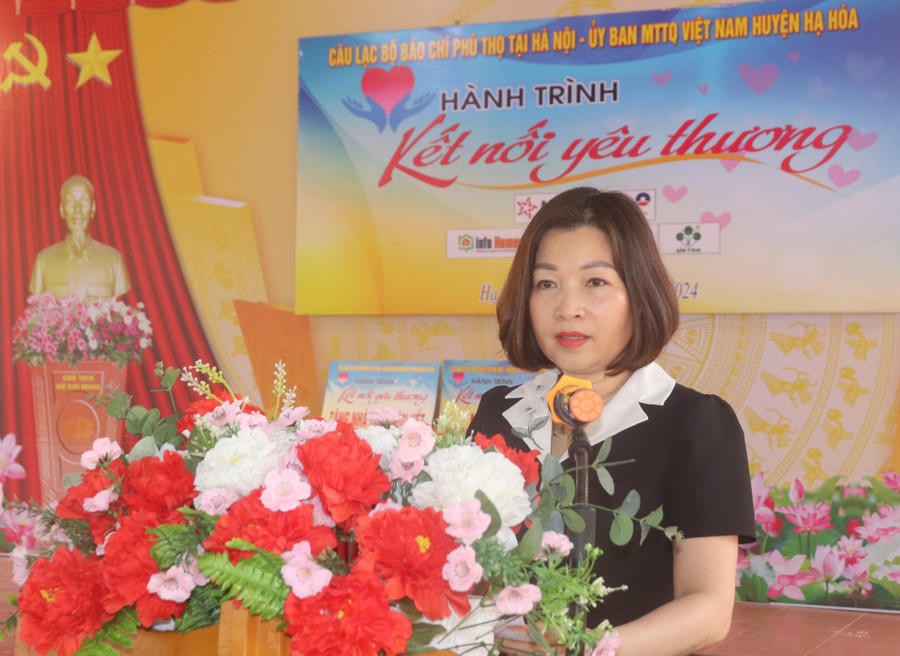 Chung sức giúp học trò nghèo vững bước đến trường