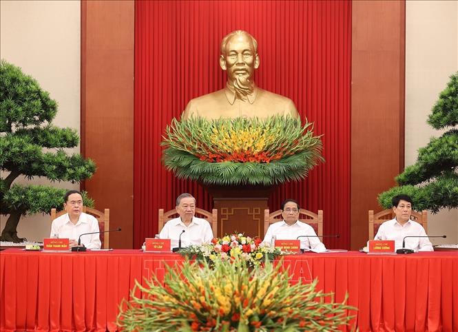 Tổng Bí thư, Chủ tịch nước Tô Lâm chủ trì Hội nghị gặp mặt các đồng chí lãnh đạo, nguyên lãnh đạo Đảng, Nhà nước