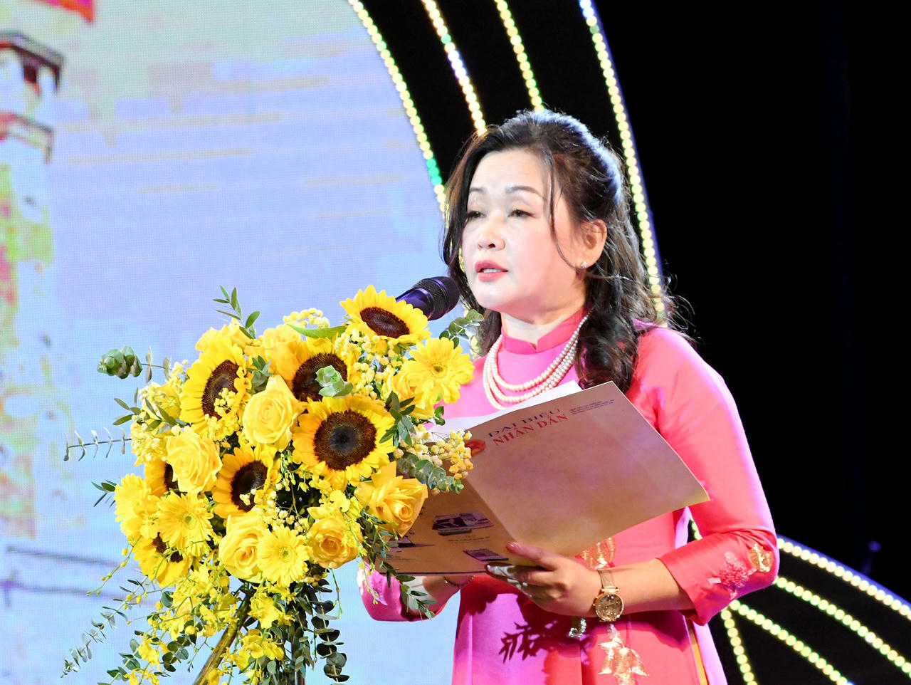 Chủ tịch Quốc hội Trần Thanh Mẫn dự Chương trình nghệ thuật đặc biệt “Nắng Ba Đình”