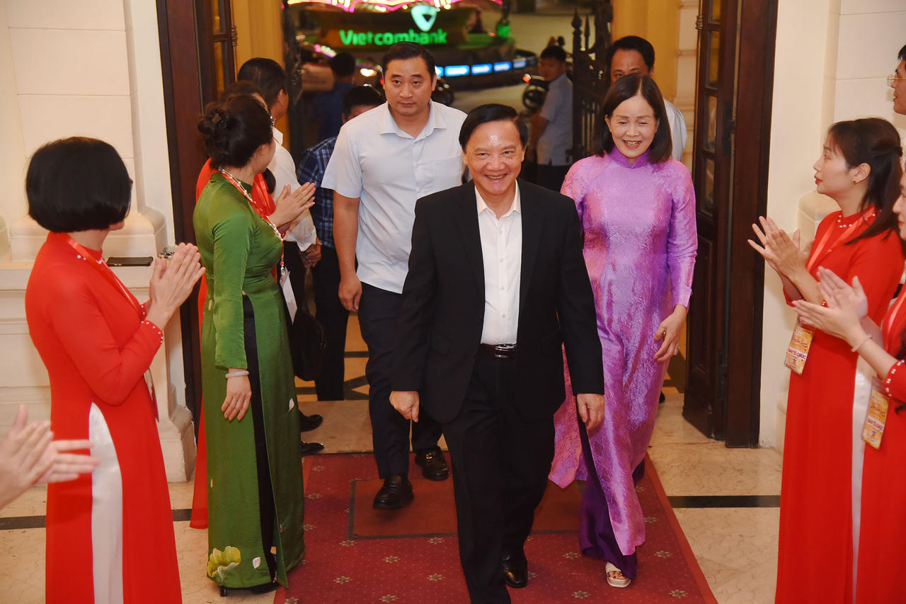 Chủ tịch Quốc hội Trần Thanh Mẫn dự Chương trình nghệ thuật đặc biệt “Nắng Ba Đình”