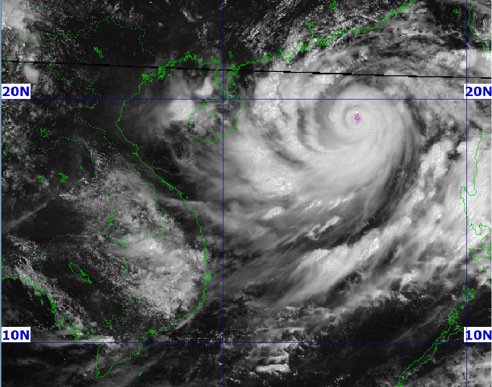 Trung Bộ, Tây Nguyên và Nam Bộ có mưa dông trước khi bão số 3 đổ bộ 