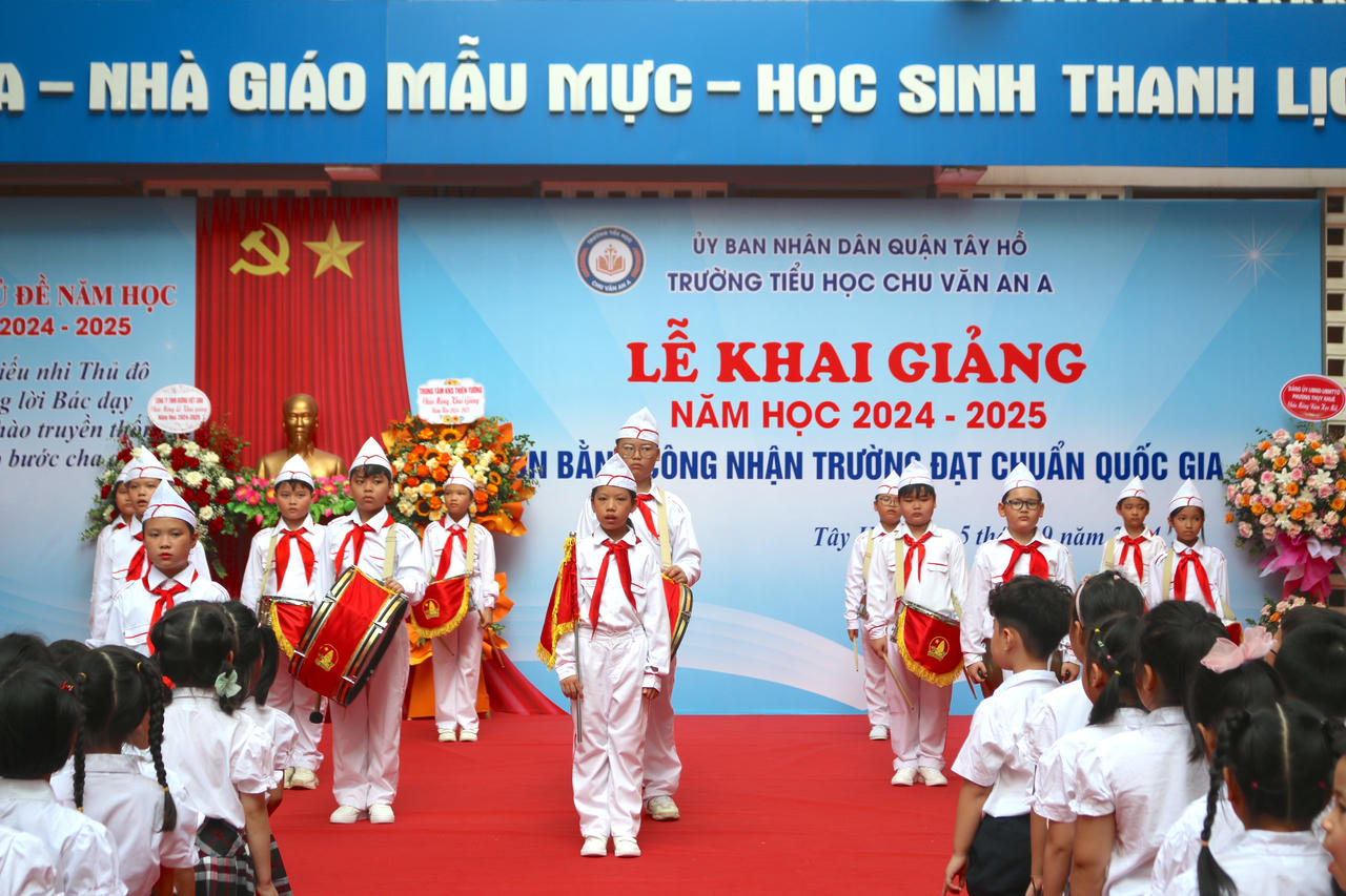 Trường Tiểu học Chu Văn An A đón bằng công nhận trường chuẩn Quốc gia 