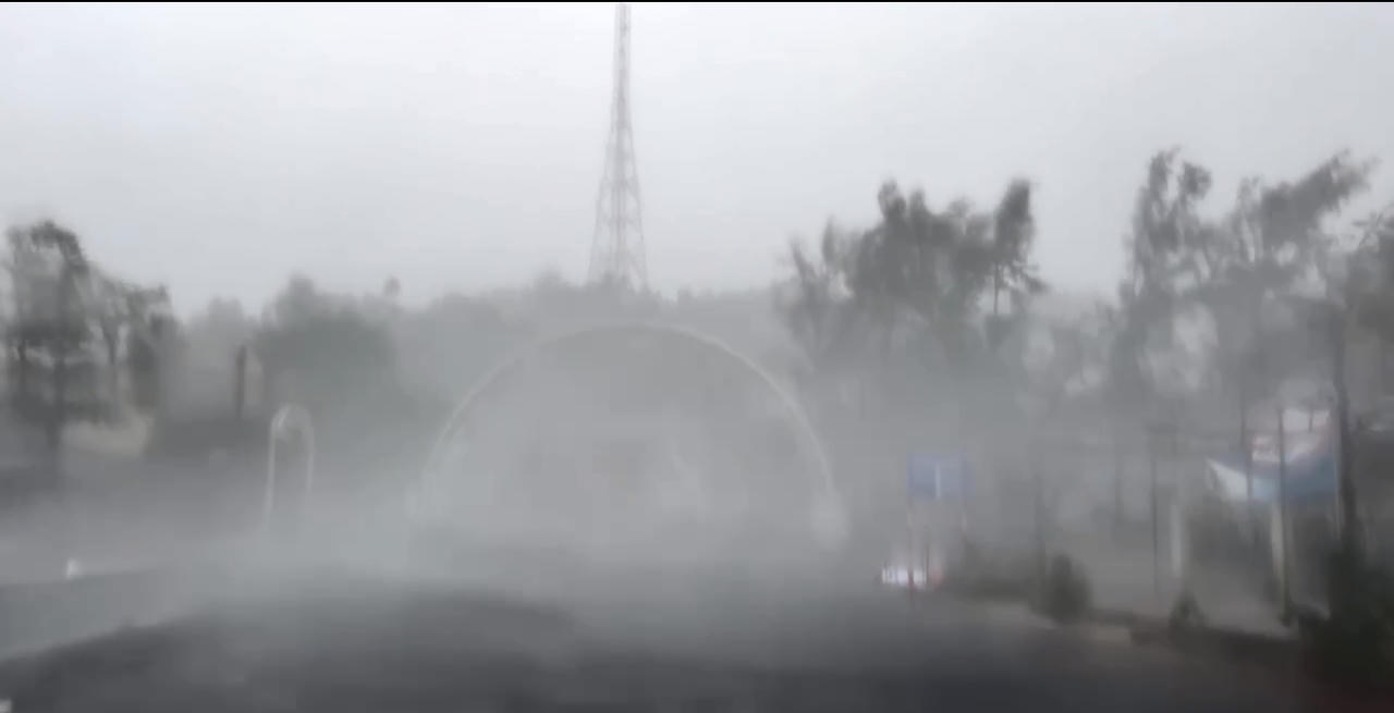 Bão quần thảo đồng bằng Bắc Bộ, 4 người tử vong, 6 người mất tích