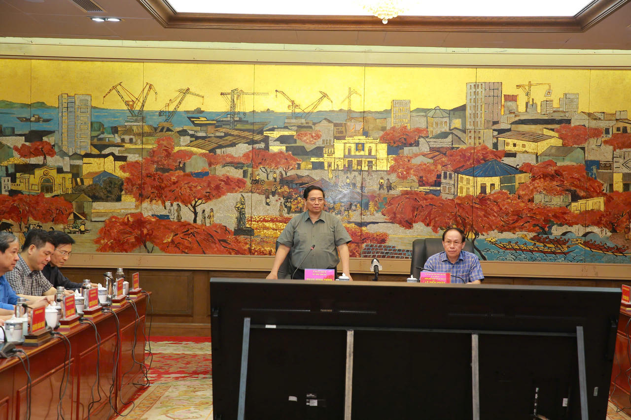 Thủ tướng Phạm Minh Chính biểu dương tinh thần phòng, chống bão của quân và dân Hải Phòng