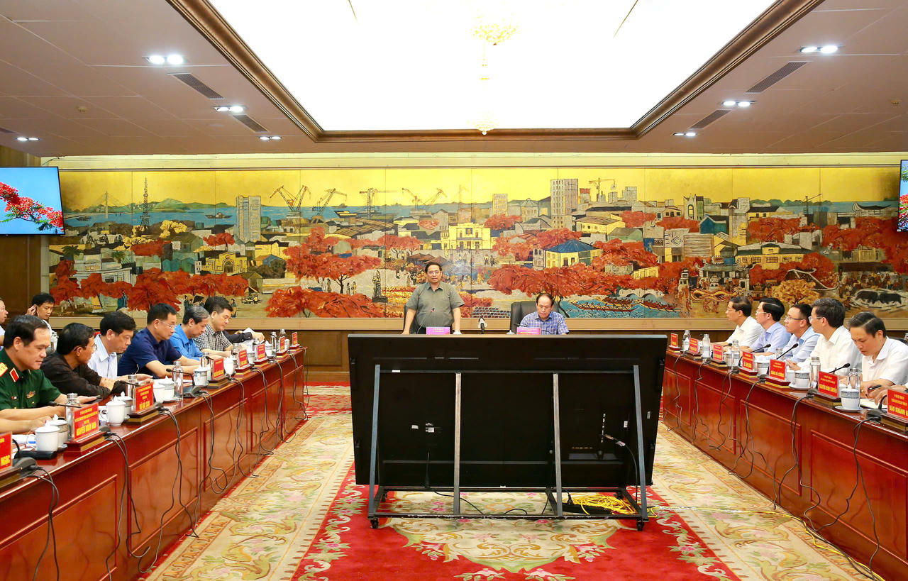 Thủ tướng Phạm Minh Chính biểu dương tinh thần phòng, chống bão của quân và dân Hải Phòng