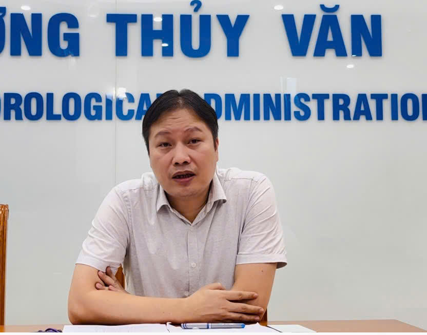 Lũ trên sông Hồng tiếp tục lên, những khu vực nào của Hà Nội vẫn ngập? 