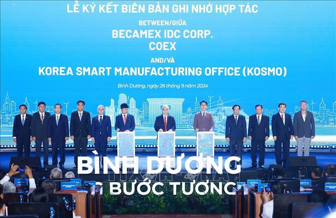 Thủ tướng: Bình Dương cần tiên phong xanh hóa, số hóa nền kinh tế